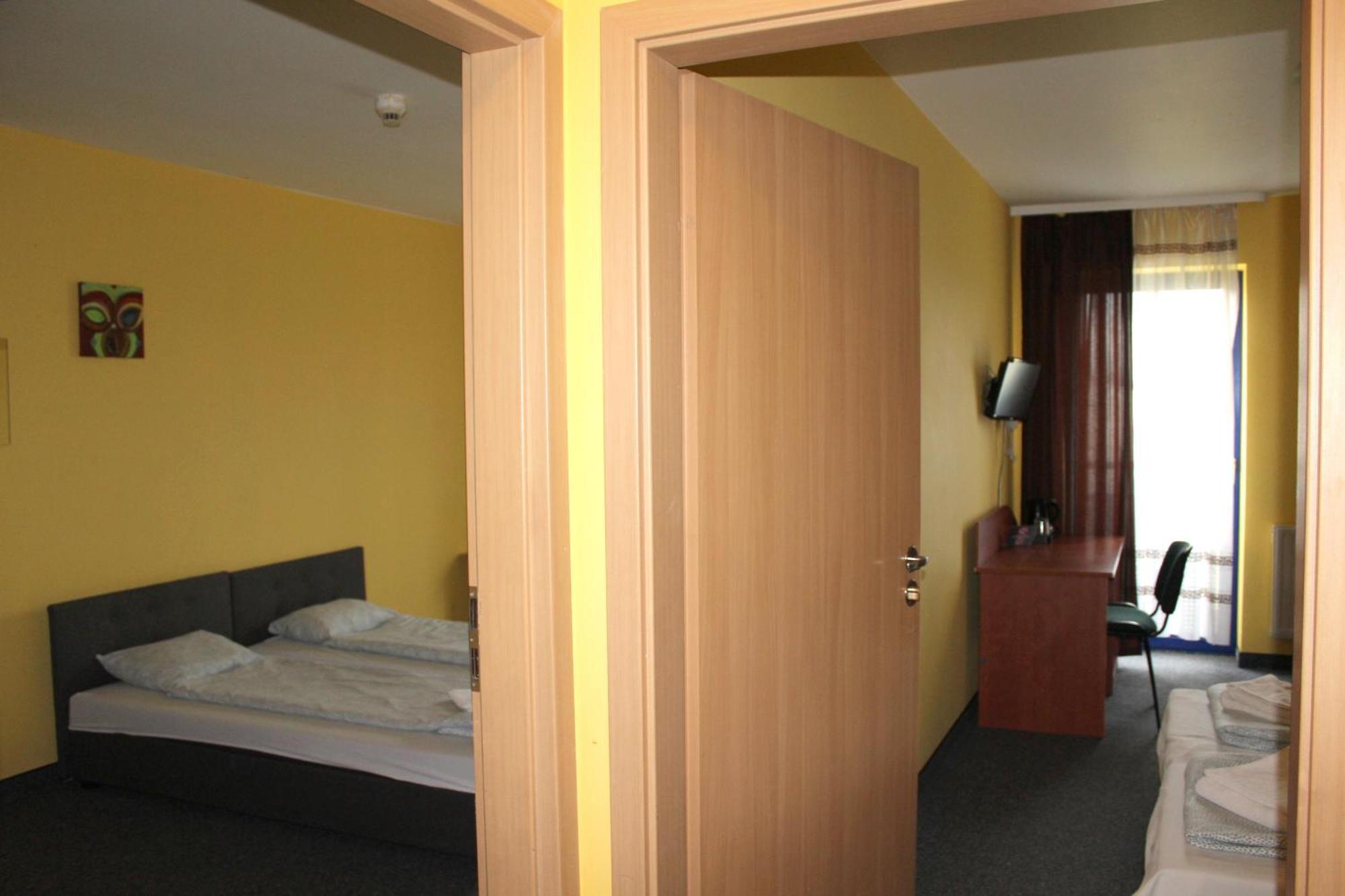Hotel Kreator-Sport คราคูฟ ภายนอก รูปภาพ